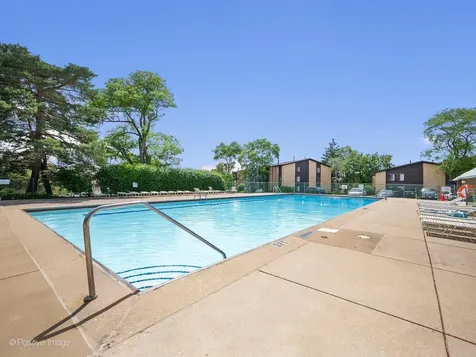 6176 Knoll Lane Court Willowbrook IL 60527