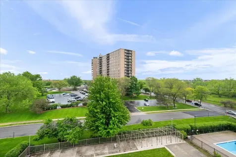 7141 North Kedzie Avenue Chicago IL 60645
