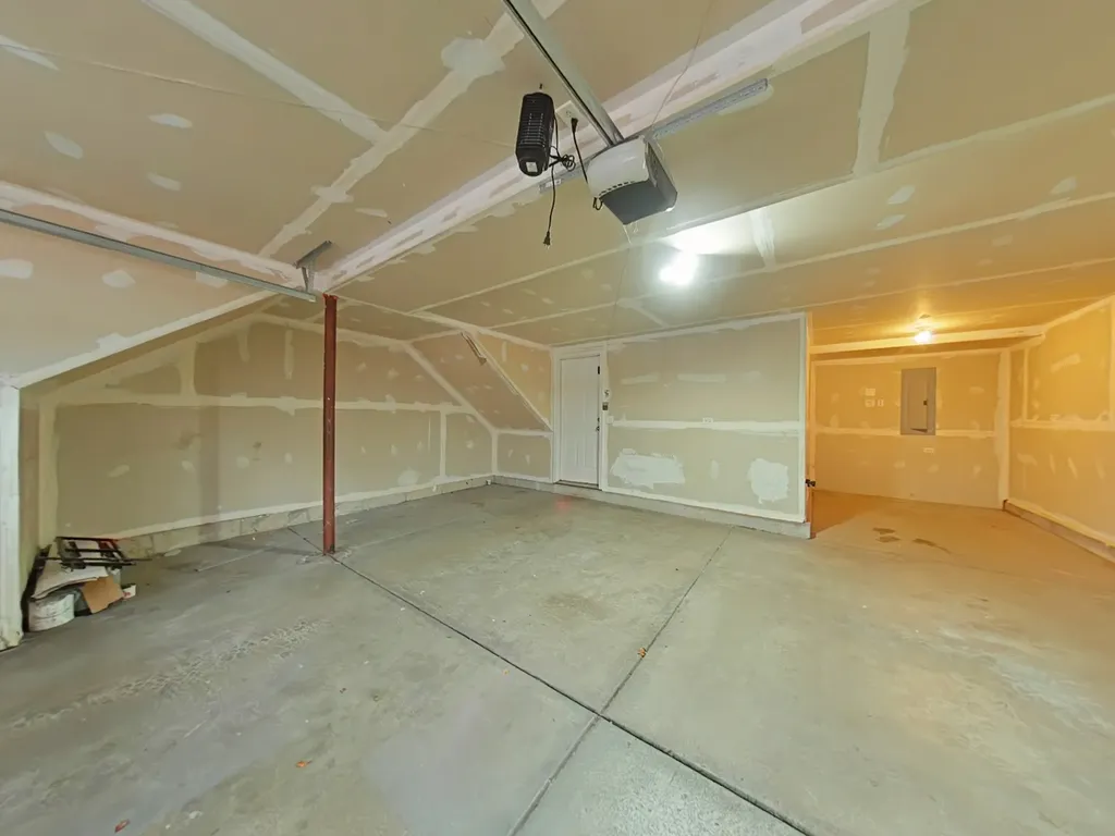 415 North Commerce Street Aurora IL 60504