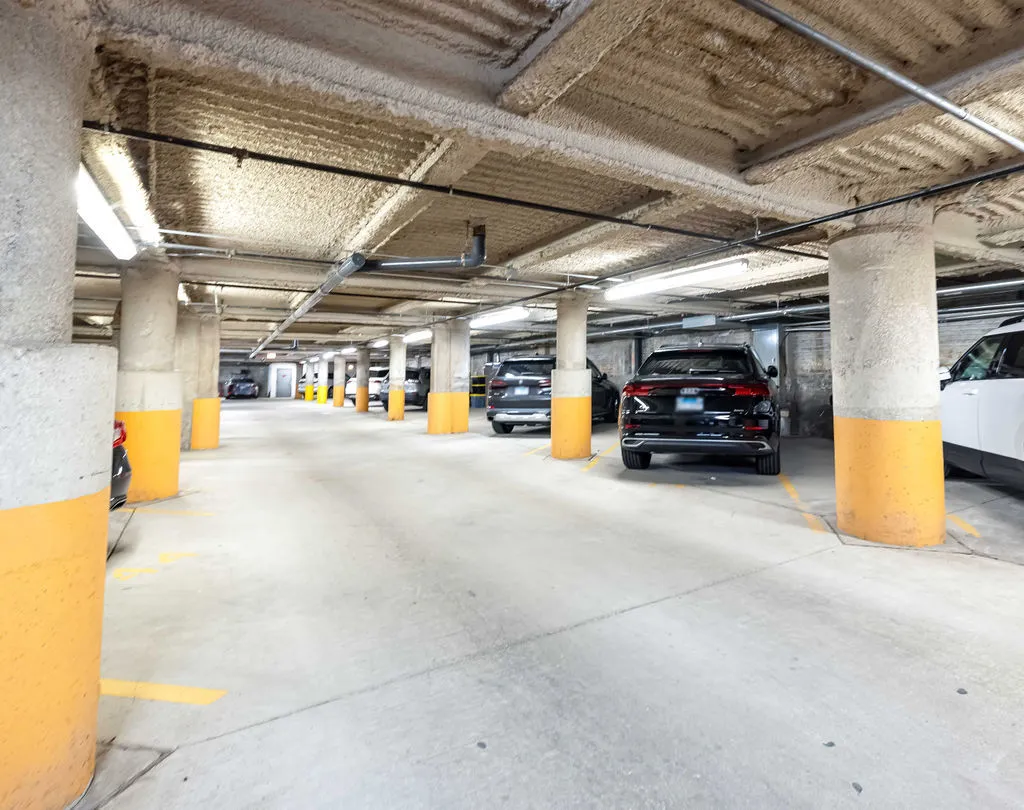 2545 South Dearborn Street Chicago IL 60616