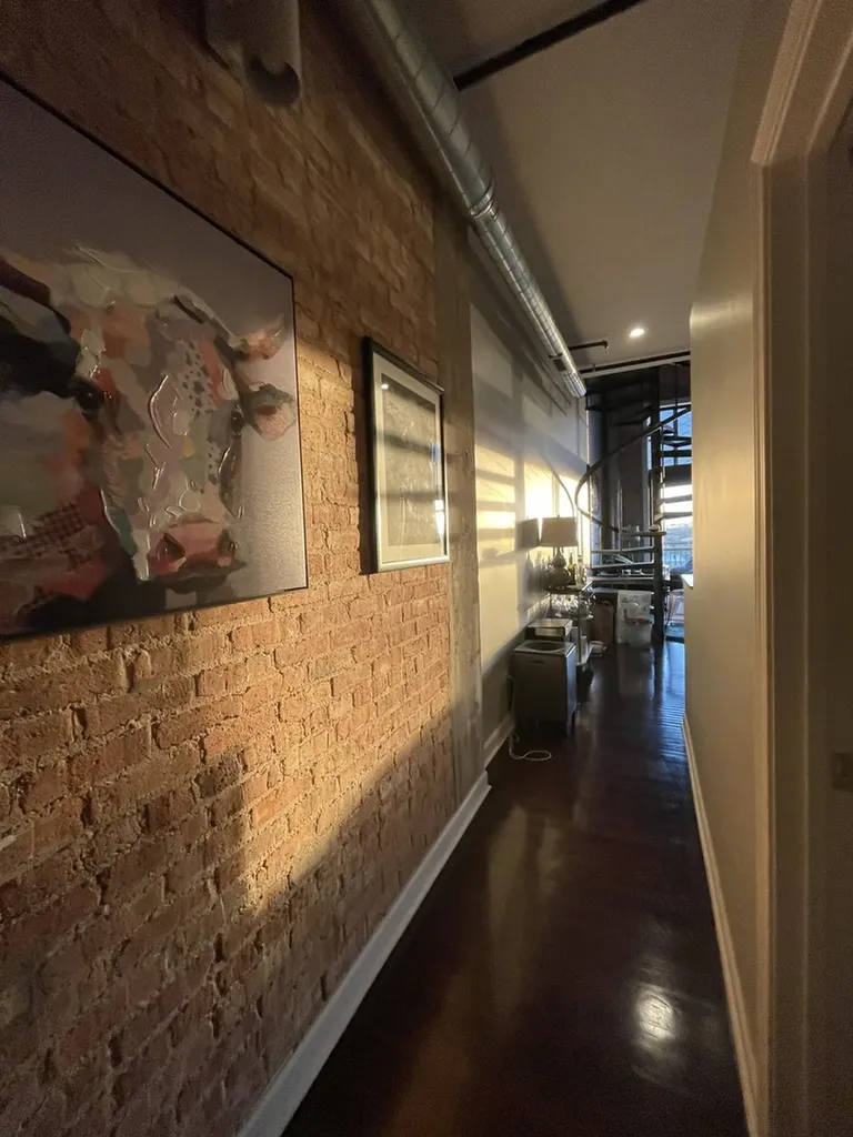 2545 South Dearborn Street Chicago IL 60616