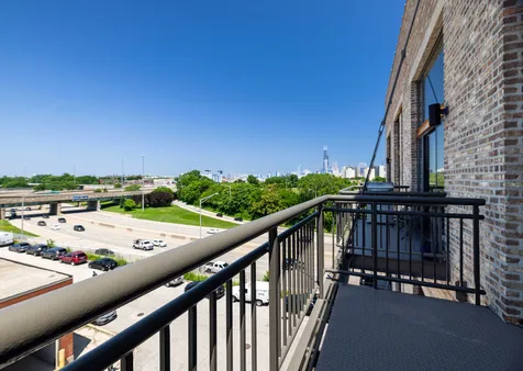 2545 South Dearborn Street Chicago IL 60616