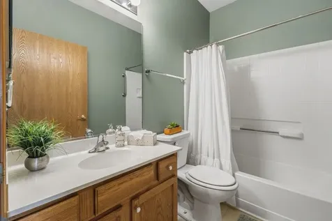 2549 Lincoln Park Court Crest Hill IL 60403