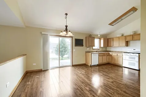 7005 Cornwall Drive Joliet IL 60431