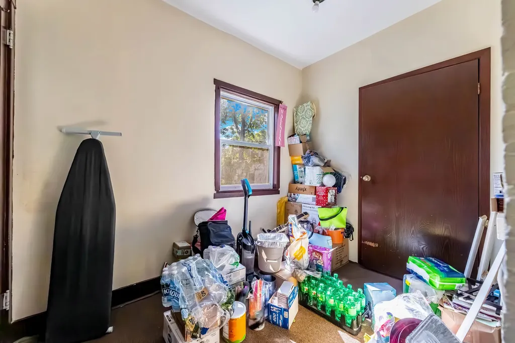 7707 South Peoria Street Chicago IL 60620