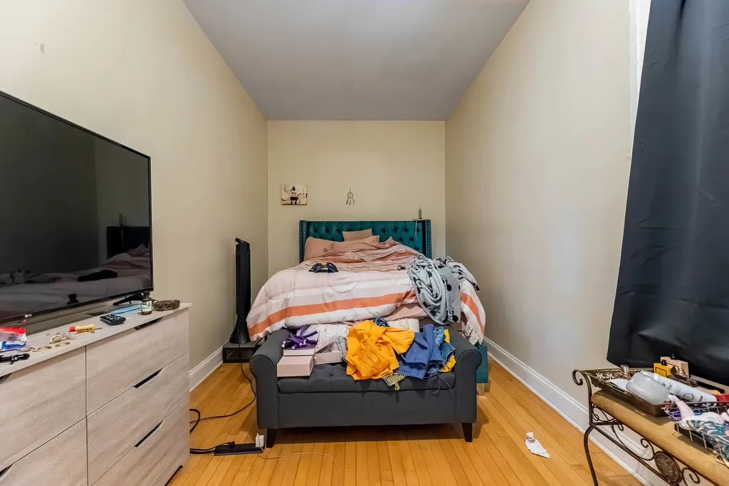 7707 South Peoria Street Chicago IL 60620
