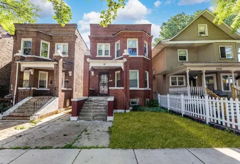 7707 South Peoria Street Chicago IL 60620