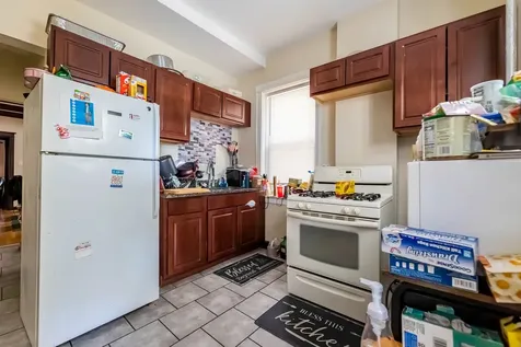 7707 South Peoria Street Chicago IL 60620