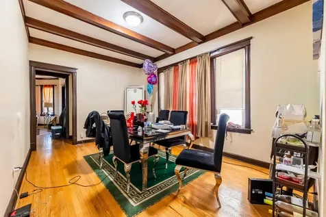 7707 South Peoria Street Chicago IL 60620