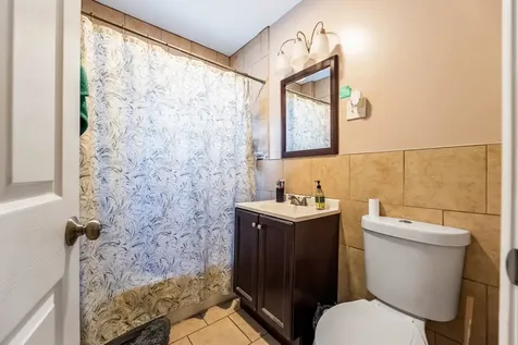 7707 South Peoria Street Chicago IL 60620