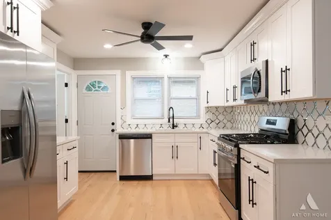 6127 West 79th Place Burbank IL 60459