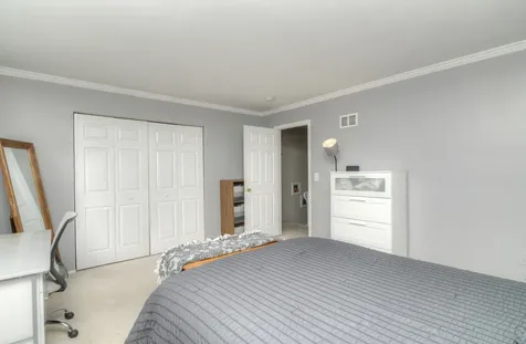 1265 Downing Street Roselle IL 60172