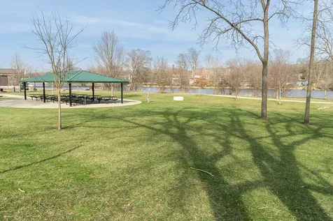 381 South Collins Street South Elgin IL 60177