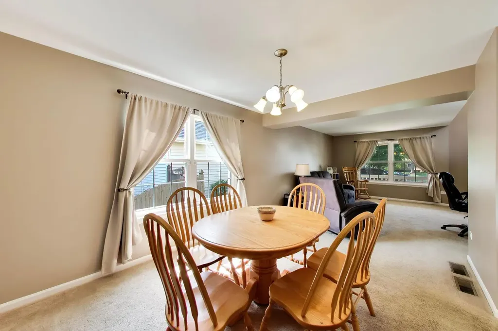 2365 Handley Lane Aurora IL 60502
