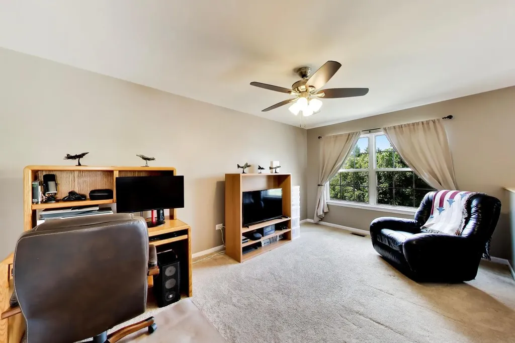 2365 Handley Lane Aurora IL 60502
