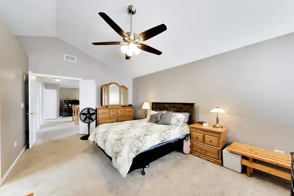 2365 Handley Lane Aurora IL 60502