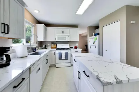2365 Handley Lane Aurora IL 60502