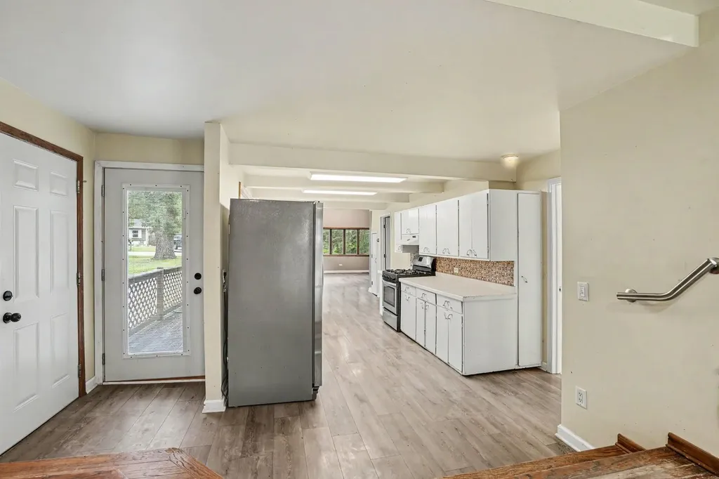 26330 West Grapevine Avenue Antioch IL 60002