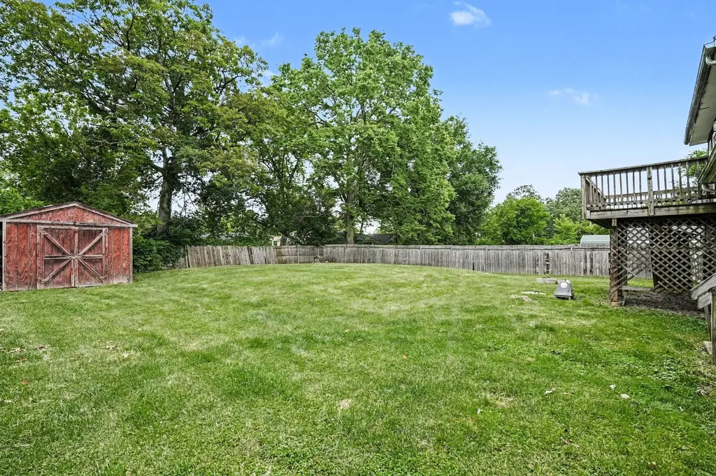 26330 West Grapevine Avenue Antioch IL 60002