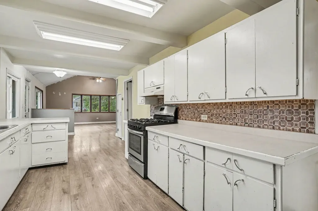 26330 West Grapevine Avenue Antioch IL 60002