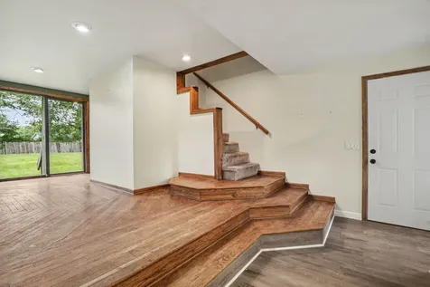 26330 West Grapevine Avenue Antioch IL 60002