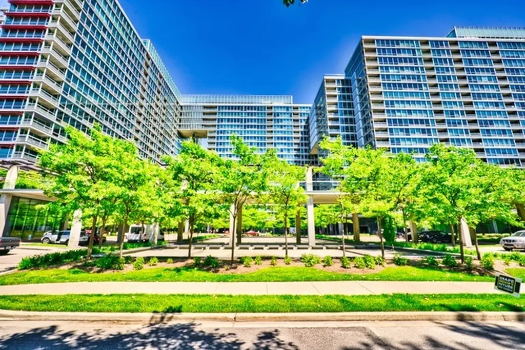 9655 Woods Drive Skokie IL 60077