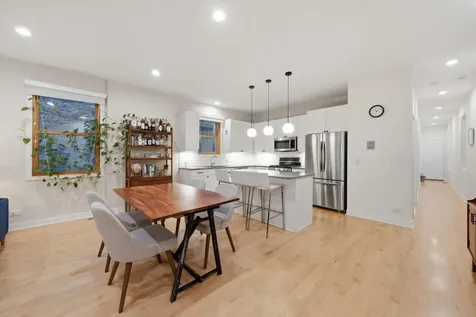 1054 North Hermitage Avenue Chicago IL 60622