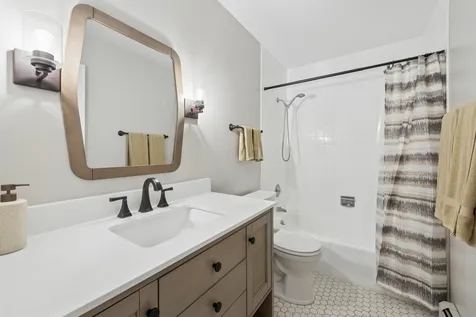 3605 Oak Ridge Road Crystal Lake IL 60012