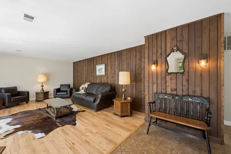 3605 Oak Ridge Road Crystal Lake IL 60012