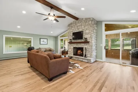 3605 Oak Ridge Road Crystal Lake IL 60012