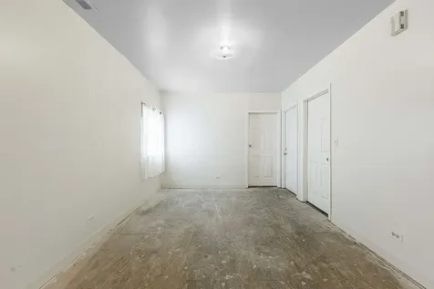 832 East 153 Street Phoenix IL 60426