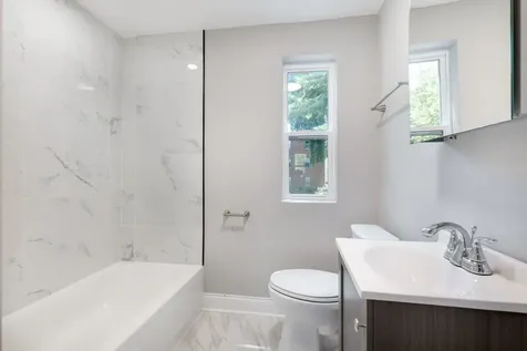 142 Callan Avenue Evanston IL 60202