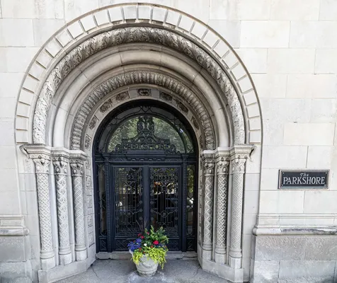 1755 East 55th Street Chicago IL 60615
