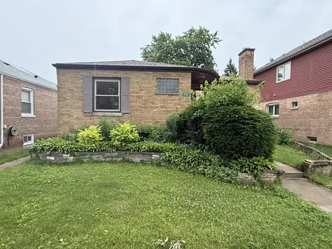 9559 South Mozart Avenue Evergreen Park IL 60805