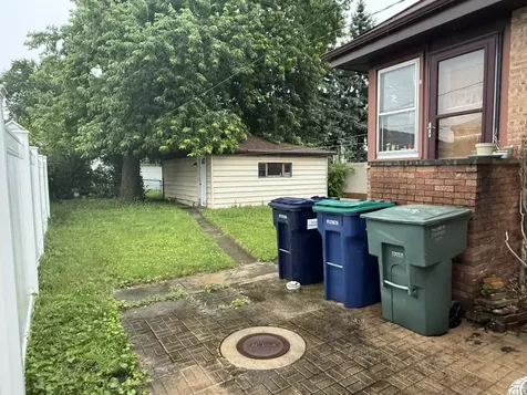 9559 South Mozart Avenue Evergreen Park IL 60805