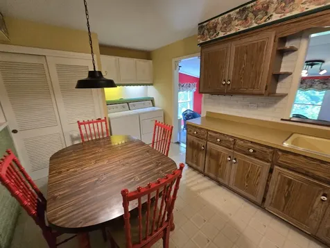 4338 148TH Street Midlothian IL 60445