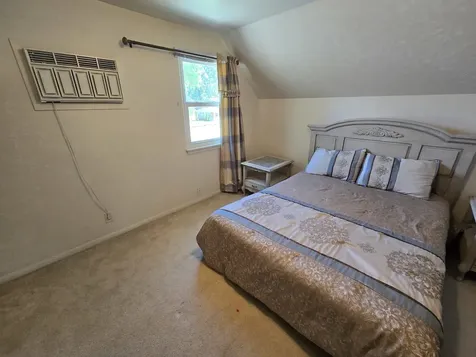 4338 148TH Street Midlothian IL 60445