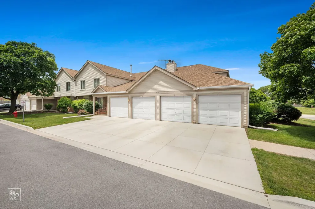 7010 Park Lane Court Woodridge IL 60517