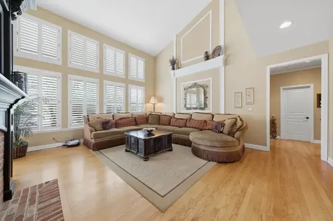 4 Stillwater Court Algonquin IL 60102