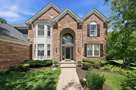 4 Stillwater Court Algonquin IL 60102
