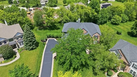 4 Stillwater Court Algonquin IL 60102