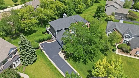 4 Stillwater Court Algonquin IL 60102