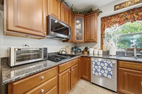 4 Stillwater Court Algonquin IL 60102
