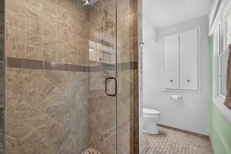 1340 Williamsburg Road Rockford IL 61107