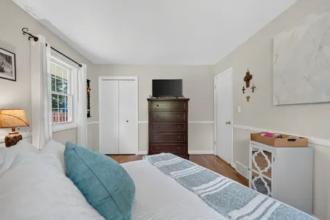 1340 Williamsburg Road Rockford IL 61107