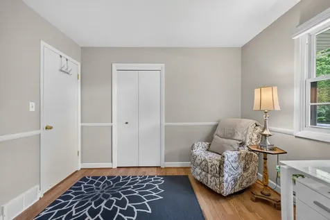 1340 Williamsburg Road Rockford IL 61107