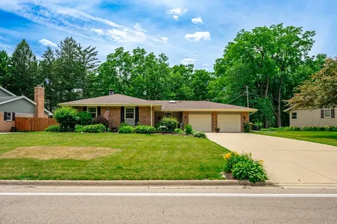 1340 Williamsburg Road Rockford IL 61107
