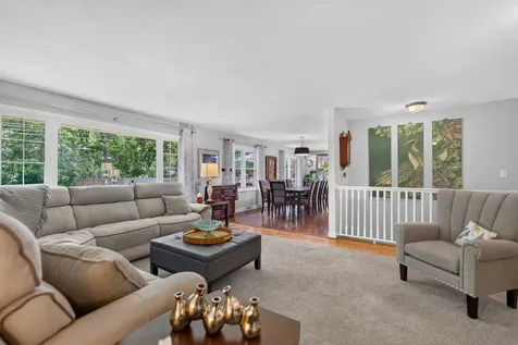 1340 Williamsburg Road Rockford IL 61107