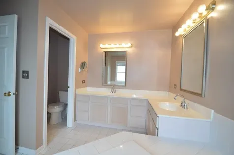 3301 Banford Circle Lake In The Hills IL 60156