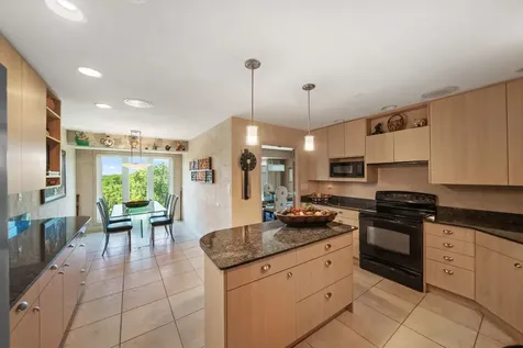3810 Mission Hills Road Northbrook IL 60062